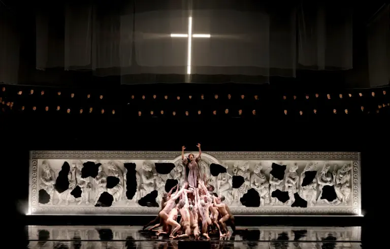 Teatro alla Scala - Un labirinto medievale in musica - Il nome della rosa - ph Brescia e Amisano - Opera Mundus